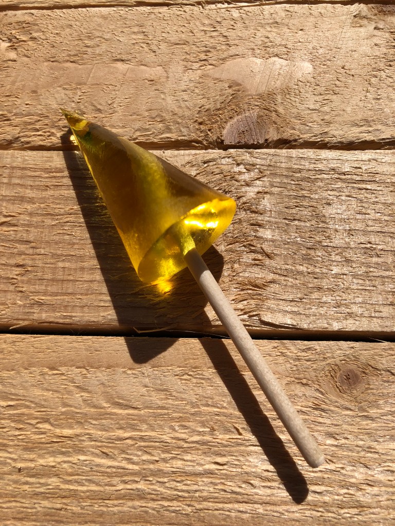 Klubba med smak av citron.